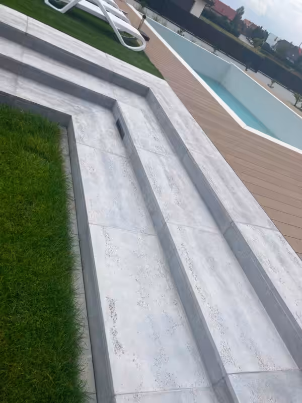 Klej do montażu płyt betonowych na posadzkach